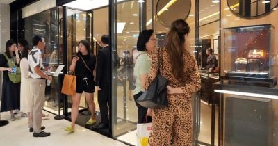 Laopu Gold Drops $2 Billion Despite Strong Growth Outlook