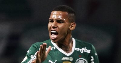 Nottingham Forest drops €20M on Portuguese midfielder Gustavo Sá, immediately loans him to Olympiacos
