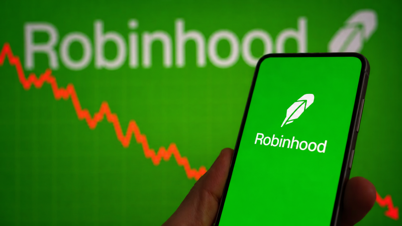 Robinhood shares drop 4% after crypto trading revenue falls to $100M