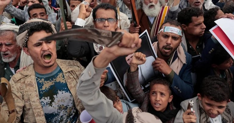Houthis attack Saudi Arabia from Iraq, prompting US-Saudi airstrikes