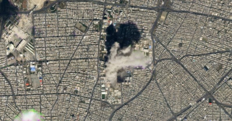 US airstrikes hit Iranian military sites amid escalating tensions