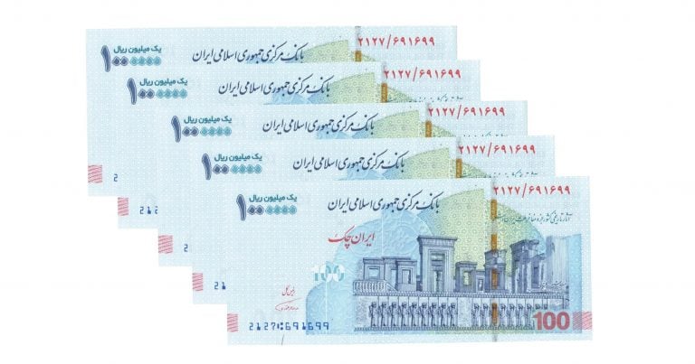 Trump claims US sanctions destroying Iran’s currency, rial plummets