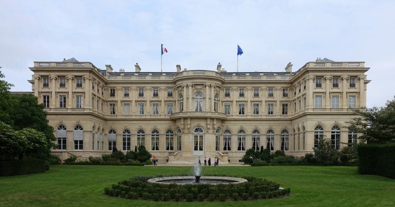 France lowers foreign ownership threshold for sensitive firms to 10%, with crypto explicitly in scope