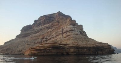 Oman Responds to Oil Spill Threat Near Hallaniyat Islands