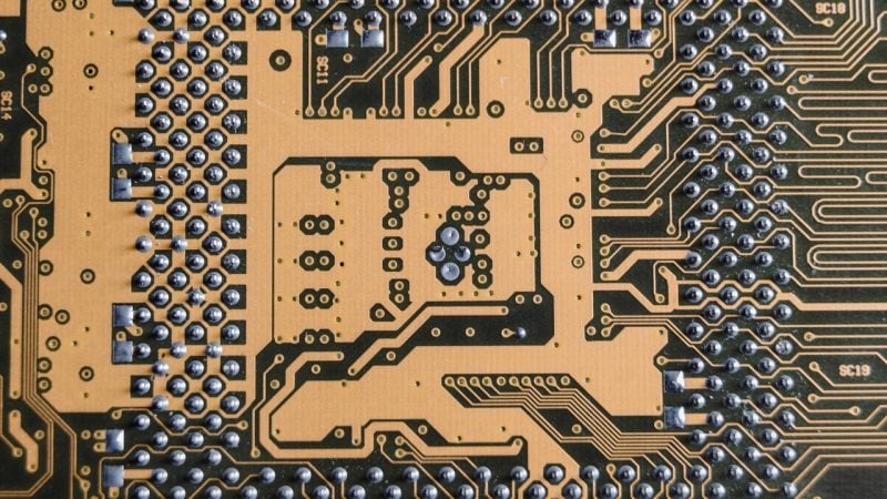 Chipmakers sell off sharply amid AI slowdown concerns