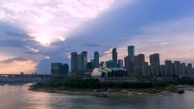 China calls for global AI oversight amid US tech rivalry