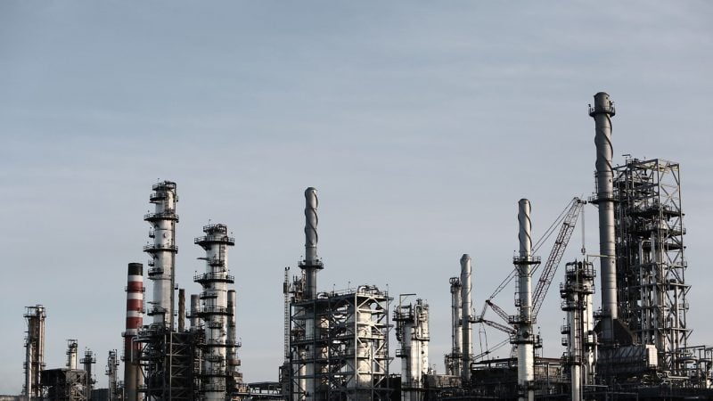 Syzran and Saratov oil refineries halt operations after drone attacks