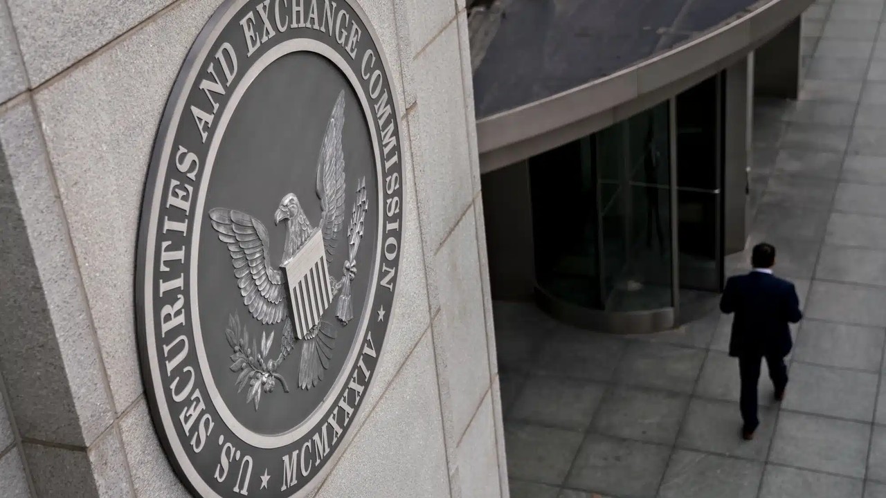 SEC signals readiness to deliver regulatory clarity for crypto investors, with or without Congress