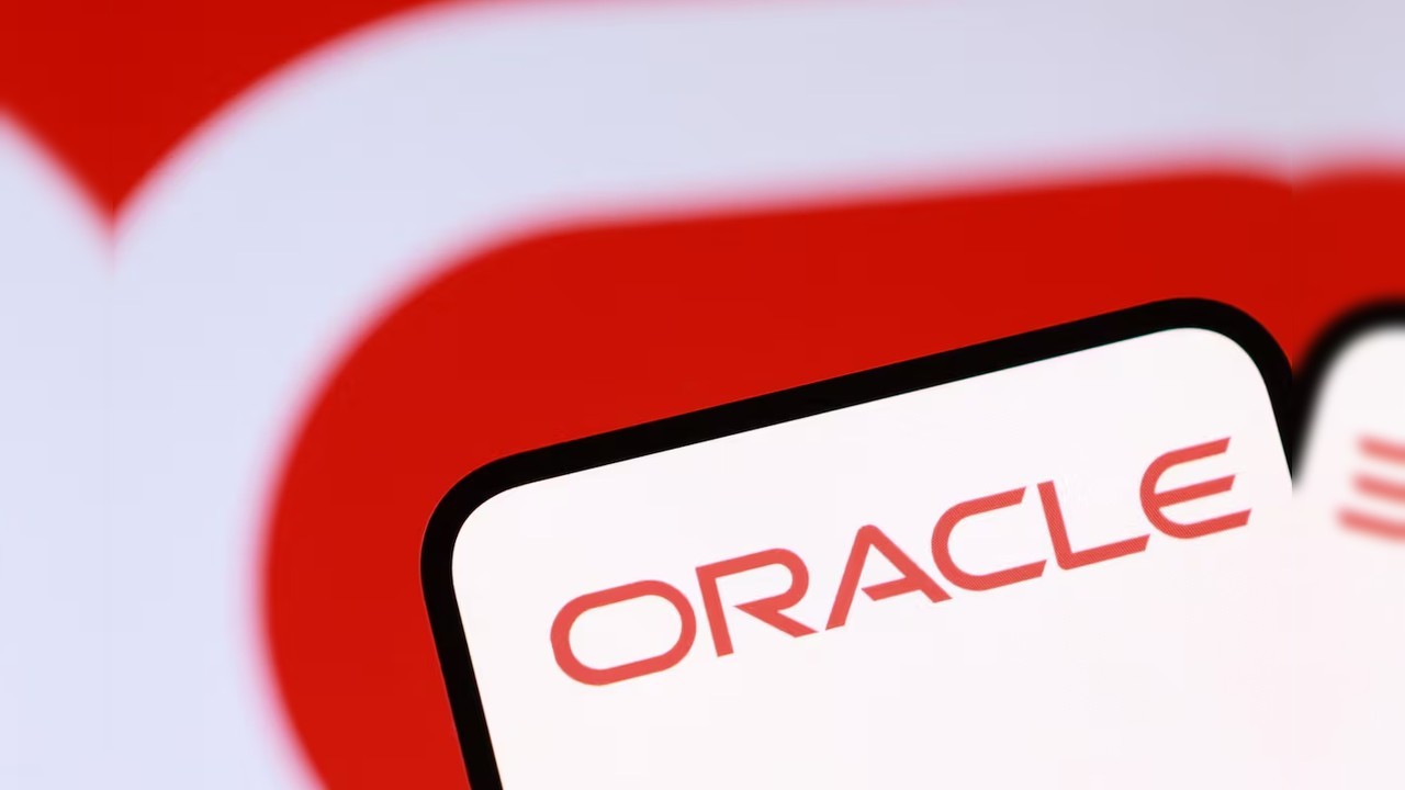Oracle invests hundreds of billions in AI data centers, boosting Vertiv and Caterpillar