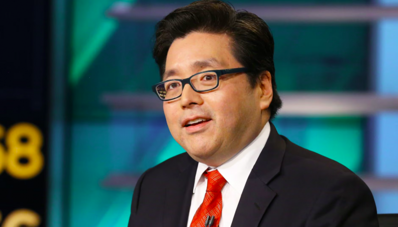 Tom Lee says crypto strength signals easier Fed and Democratic support for CLARITY Act