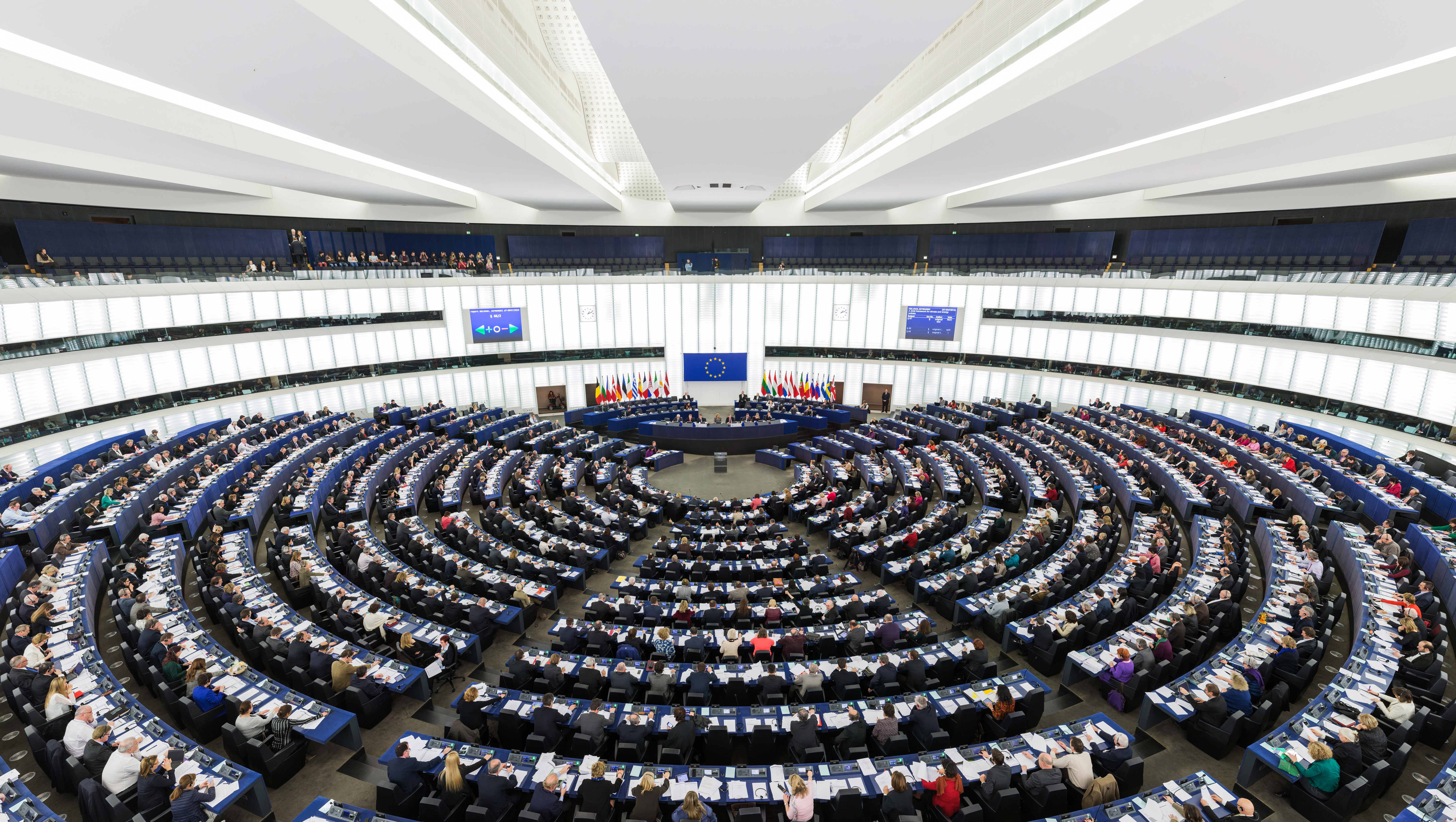 France pushes budget vote on stablecoin swap tax to November 3