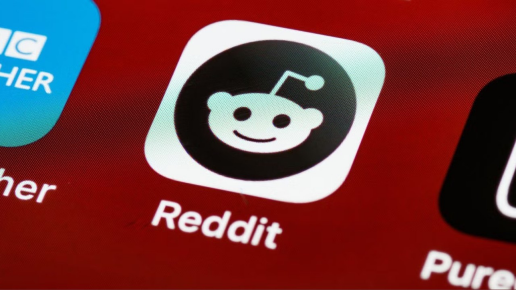 Reddit shares tumble 30% after CEO warns Google AI is cutting search referrals