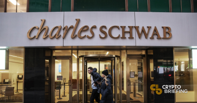 Encuesta de Charles Schwab de $9 billones encuentra que el 45% de los encuestados planea invertir en ETFs de cripto