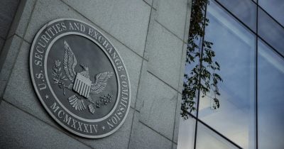 acd25edf-5b0a-44df-a71b-2f706156444a.jpg SEC retrasa ETFs de Solana y Litecoin mientras propuestas de Dogecoin y BlackRock entran a comentarios públicos