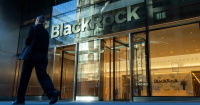 CIO de BlackRock recomienda incluir Bitcoin en el portafolio ideal para 2025