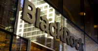 BlackRock deposita $321M en Bitcoin y $102M en Ether en Coinbase Prime