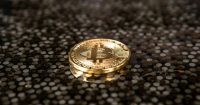 El ETF spot de Bitcoin de BlackRock registra m&aacute;s de $1.8 mil millones en volumen en las primeras dos horas