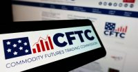 La CFTC retira gu&iacute;a obsoleta sobre entrega de cripto en marco de reformas en activos digitales