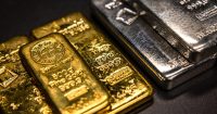 La Plata Supera los $100 y el Oro se Acerca a $5000 en Extraordinario Rally de Metales