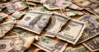 El d&oacute;lar estadounidense se encamina a la mayor ca&iacute;da semanal en siete meses por incertidumbre pol&iacute;tica