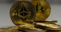 Empresa de tecnolog&iacute;a de salud con cotizaci&oacute;n en NYSE reporta tenencias de 18M USD en Bitcoin, Ethereum