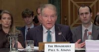 Sen. Warren critica a Atkins de la SEC por d&eacute;bil aplicaci&oacute;n contra empresas cripto vinculadas a Trump
