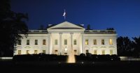 Casa Blanca considera nuevas conversaciones con firmas cripto y bancos sobre rendimiento de stablecoin