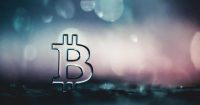 Fondos cripto ven salidas de $288M mientras la demanda de Bitcoin corto crece