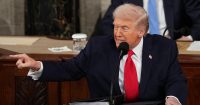 Trump ordena la suspensi&oacute;n del uso de Anthropic por agencias federales